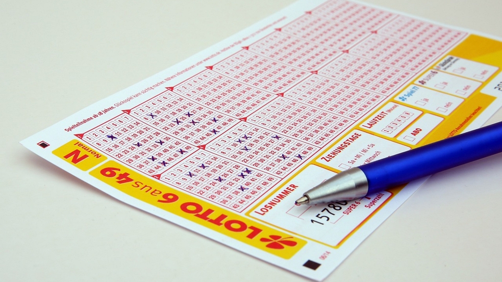 Beim Lotto "6 aus 49" und bei der Umweltlotterie "Bingo" gingen zwei hohe Gewinne nun nach Ostfriesland. © pixabay