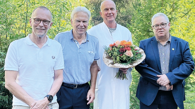 Oberarzt Dirk Lange feiert Silber-Jubiläum