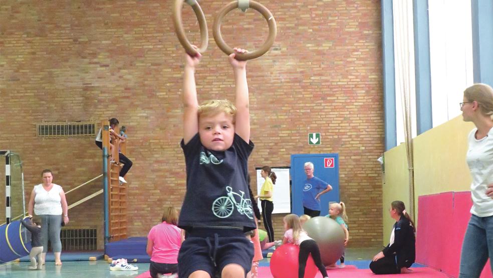 Kinder konnten sich an allerhand Sportgeräten ausprobieren.  © Foto: privat