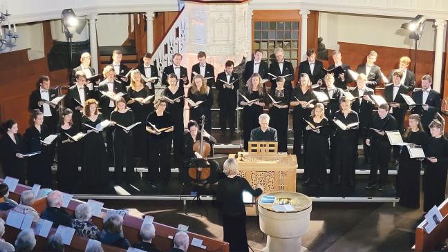 Bundesjugendchor sang »Bach im Spiegel«