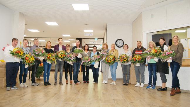 Altenzentrum Rheiderland ehrt 16 langjährige Mitarbeiter