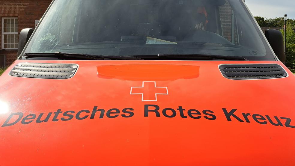 Die 17-jährige Unfallfahrerin und ihr 22-jähriger Beifahrer wurden schwer verletzt und in ein Krankenhaus gebracht. © Szyska (Symbolfoto)