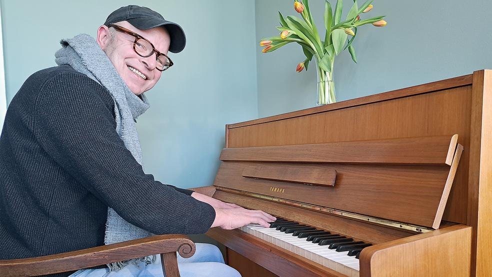 Auf dem Klavier im Aufenthaltsraum wird Carsten Köhntopp öfter spielen. Musik ist eine tragende Säule des Konzepts.  © Foto: Szyska