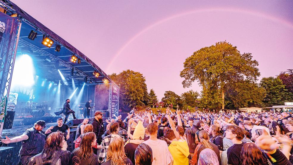 Das »Free for all«-Festival wird den Stapelmoorer Park auch im nächsten Jahr wieder in eine Pilgerstätte für Musikfans verwandeln.  © Archivfoto: Bruins