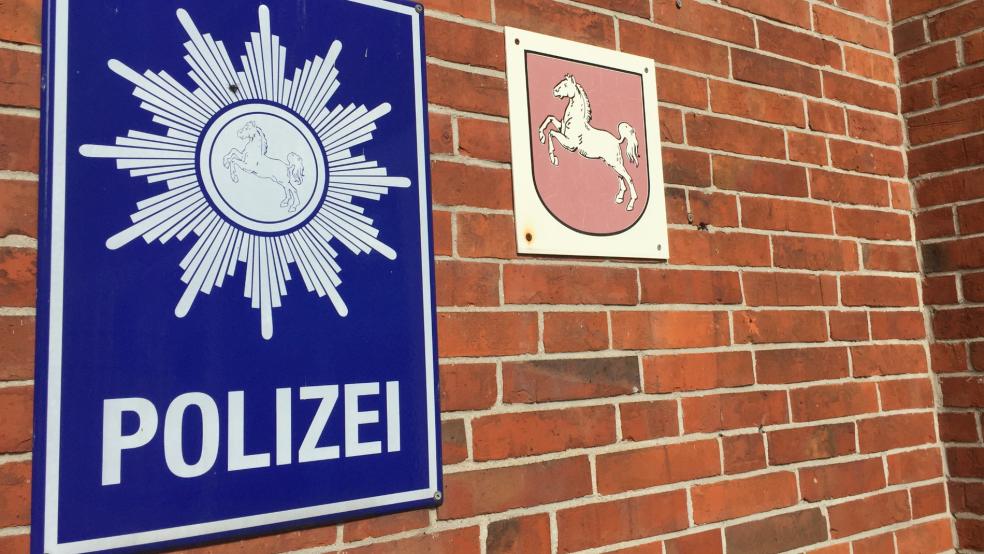 Nach einer gefährlichen Körperverletzung in Emden können Polizei und Staatsanwaltschaft nach zwei Monaten einen Verdächtigen präsentieren. © Hanken (Archiv)