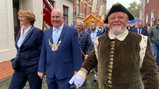 Alter Stadtvater eröffnet den Gallimarkt