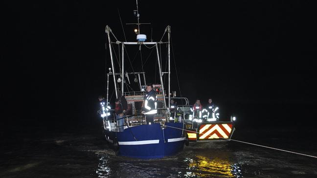 Boot in Not auf der Ems