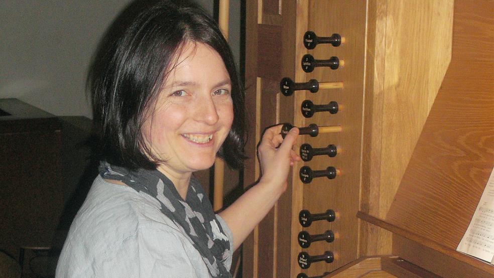 Anneke Brose konzertiert an der Schnitger-Orgel.  © Foto: privat