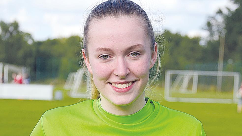 Wenke Eekhoff glich in Hinte zum 2:2 aus.  © Foto: Ammermann