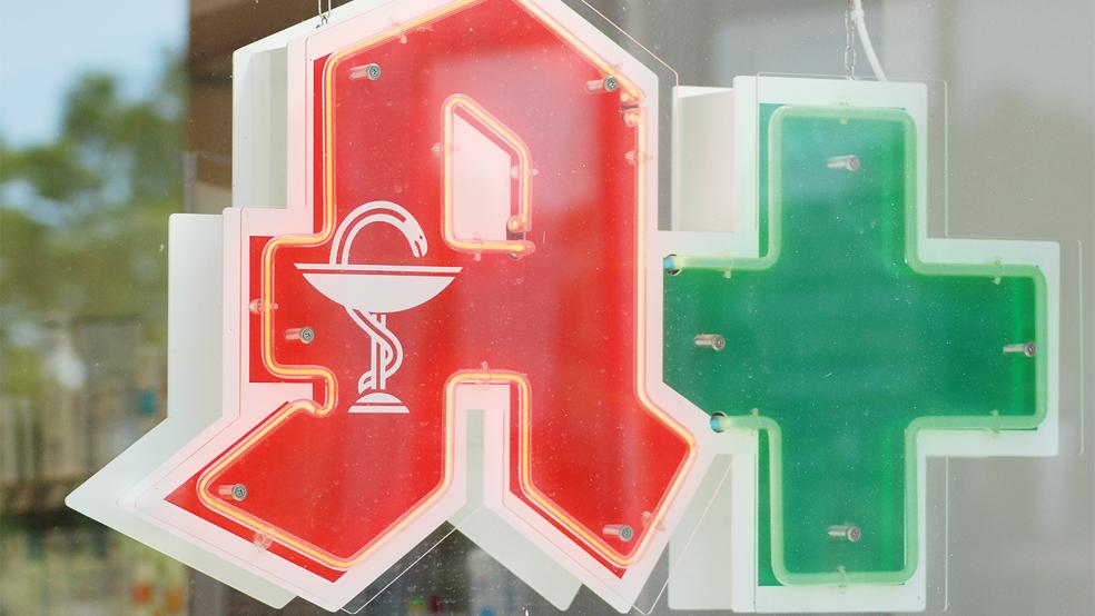 Die Adler-Apotheke und die Dollart-Apotheke in Bunde sowie die Heide-Apotheke in Holthusen beteiligen sich am Protesttag.  © Foto: RZ-Archiv