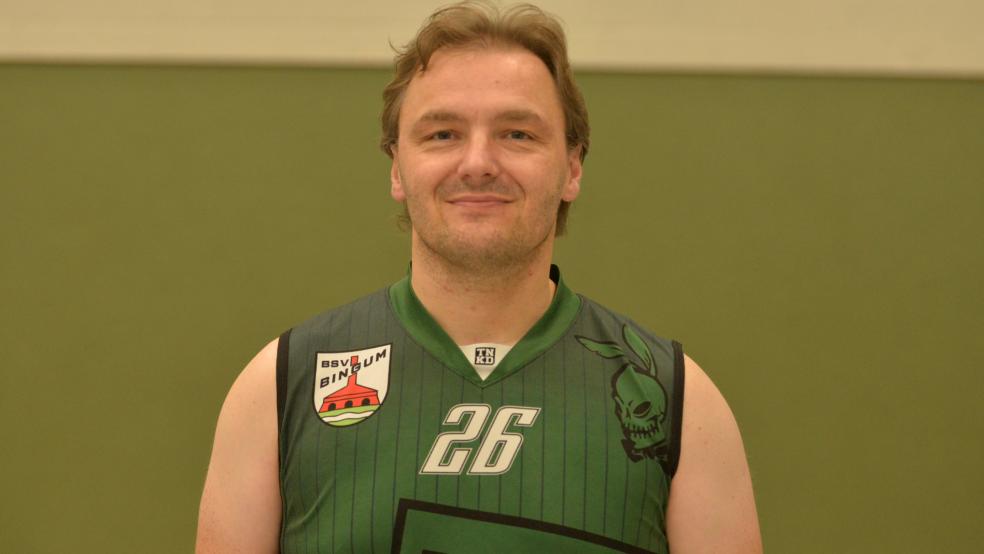 Dennis Thiems steuerte zehn Punkte zu den insgesamt 59 des BSV Bingum in Oldersum bei. © Born