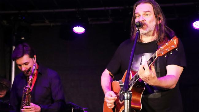 Ray Wilson rockt Rhauderfehn