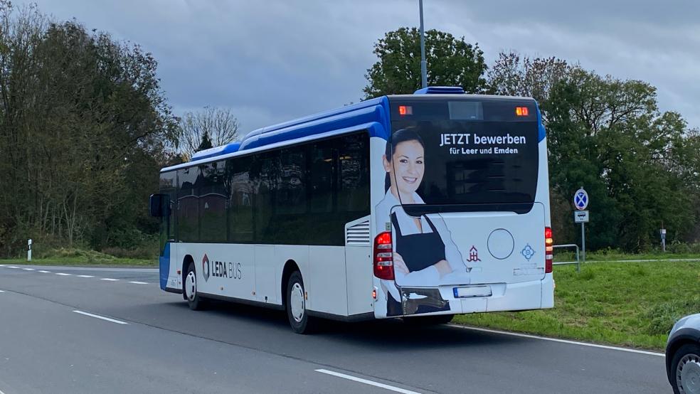 Der FCSO-Bus (im Bild ein regulärer Linienbus) darf wieder an der Haltestelle am Kolkweg halten. Doch die Sicherheitsprobleme sind noch nicht vom Tisch. © Hanken (Archiv)