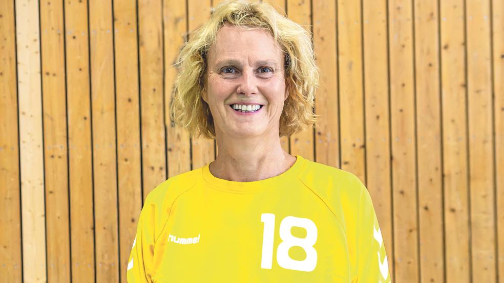 Torhüterin Ingrid Yzer und die HSG Weener/Bunde verloren deutlich in Esens.  © Foto: Jungeblut