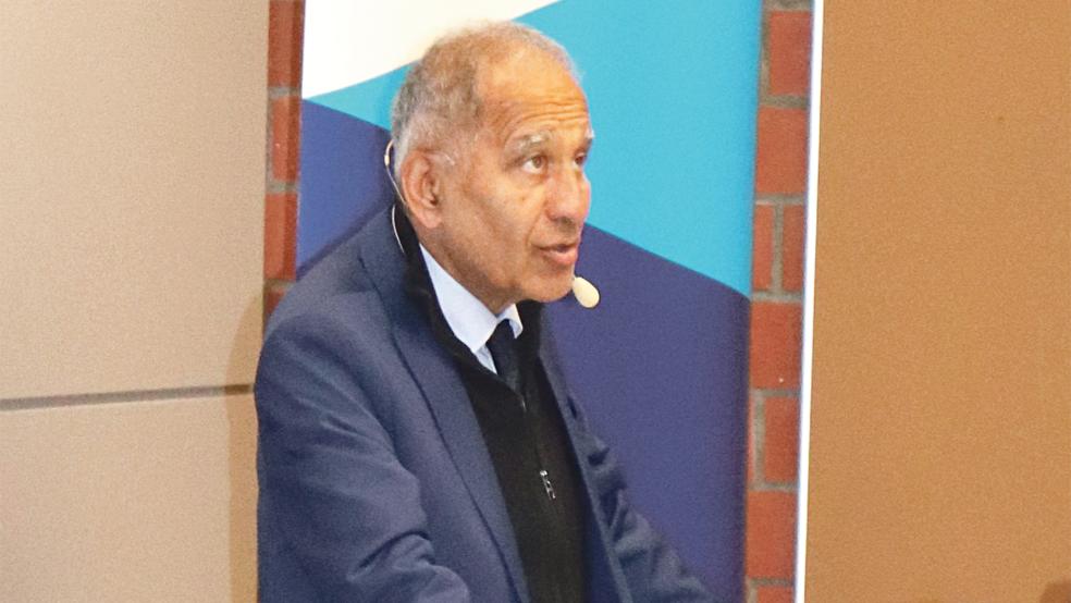 Prof. Dr. Mojib Latif bei seinem Vortrag.  © Foto: Hochschule