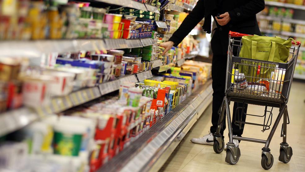 Die kleinen Einkaufsläden in den Dörfern können längst nicht so viele Produkte vorrätig haben wie die großen Märkte in der Stadt. © Berg (dpa/Symbolfoto)