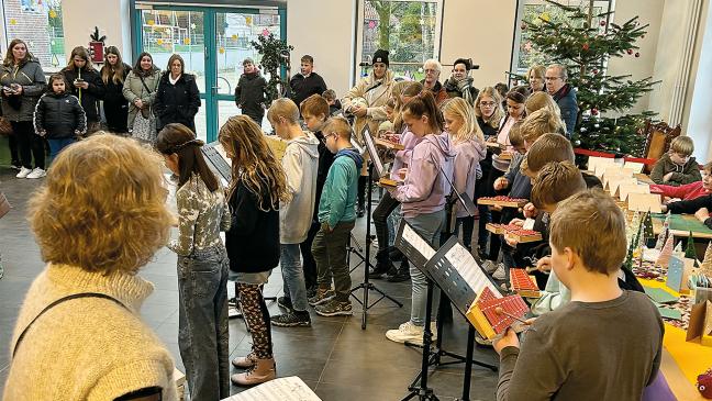 Großer Andrang beim ersten »Adventszauber« der Oberschule