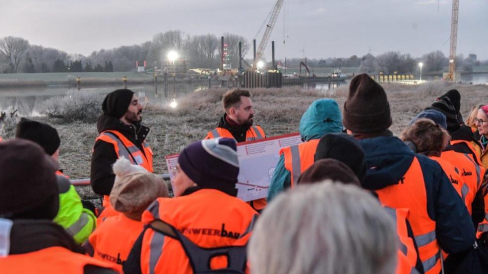 Beim Baustellenfest in Hilkenborg fanden die Führungen über das Areal großes Interesse. © privat
