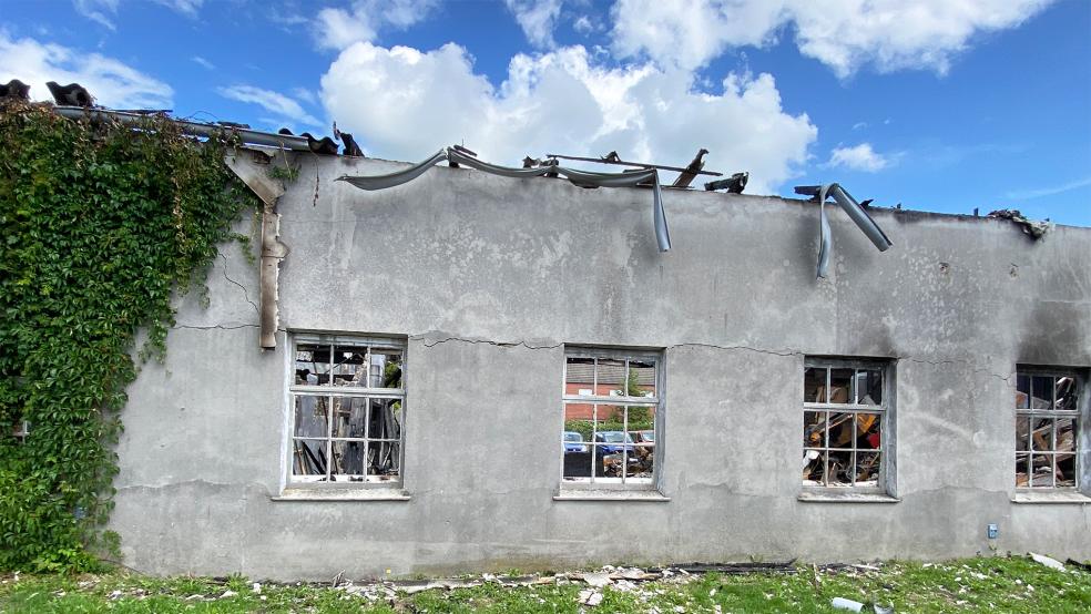 Der Brand in einer Gewerbehalle nahe des Alten Hafens in Weener war einer der schwersten in der Bilanz der Brandkasse.<br />  © Archivfoto: Hanken