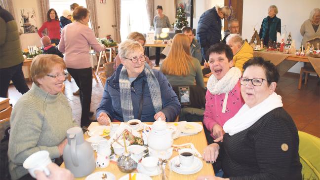 Adventsbasar bringt 5500 Euro für Mehrgenerationengarten