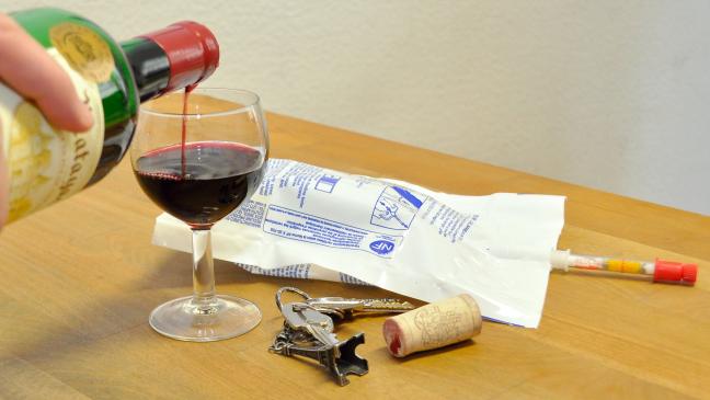 Betrunkene beschädigt mehrere Fahrzeuge