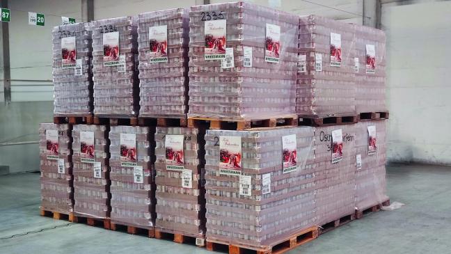 Große Futterspende von Wreesmann