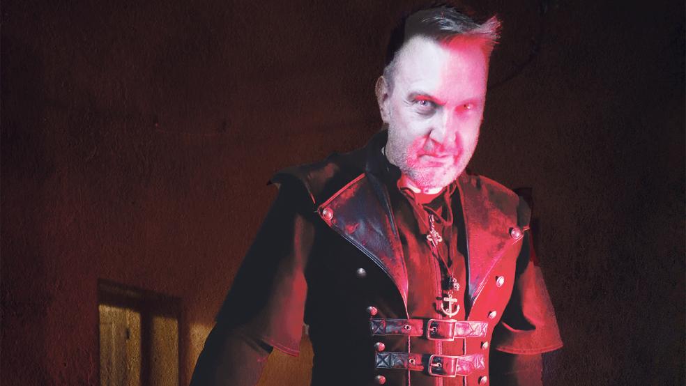 Mit seinem aktuellen Programm »Das böse Erwachen« tritt Kai-Uwe Hanken alias Kai Kurgan im Januar im Theater »Forum Alte Werft« auf.  © Foto: Milenkovic-Todorovic