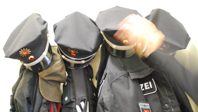 Zaun beschädigt und geflüchtet