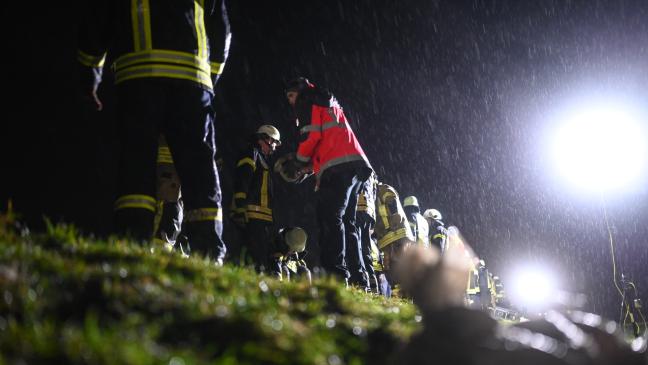 Mit vereinten Kräften die Deiche gesichert