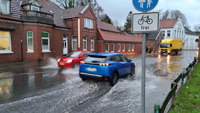 »Land unter« in der Risiusstraße