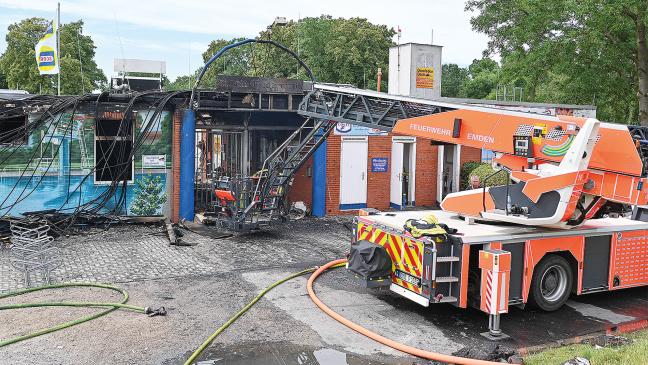 Brand im Emder Bad: Trio wird angeklagt