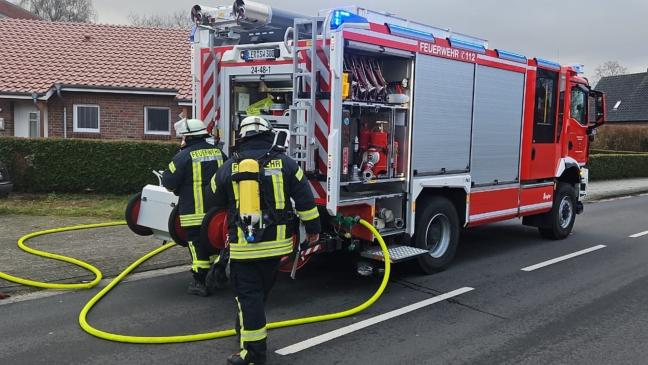Müllhaufen steht in Flammen