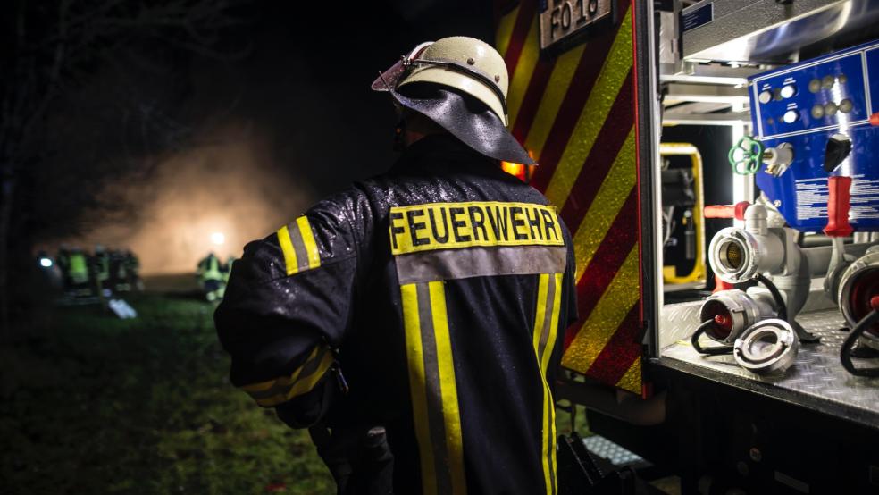 Die Feuerwehr geht von Brandstiftung aus. © Penning