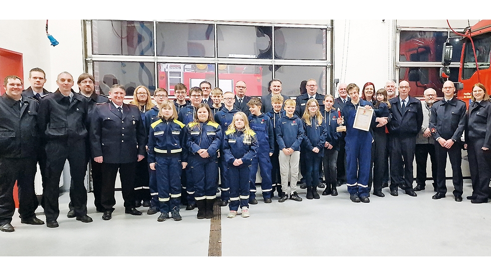 Die Jugendfeuerwehr der Feuerwehr Wymeer-Boen traf sich kürzlich zu ihrer ersten Jahresversammlung.  © Foto: privat