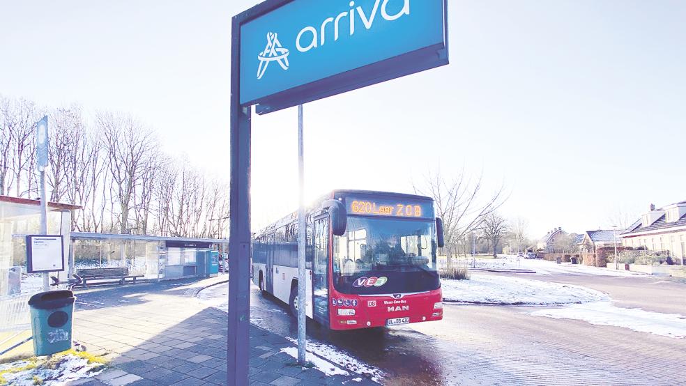 Ab dem 1. Februar fahren Busse der Linie 620 über den Bahnhof Weener von Leer nach Bad Nieuweschans und zurück.  © Foto: Kuper