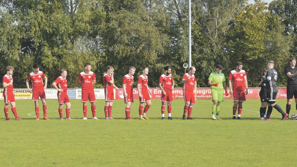 Seltenes Bild in der Hinrunde: Der SV Ems Jemgum hat bislang lediglich vier der 15 Heimspiele austragen können.  © Foto: Born