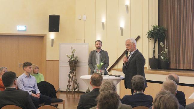 Riesige Anlagen sollen Geld in die Kasse wehen
