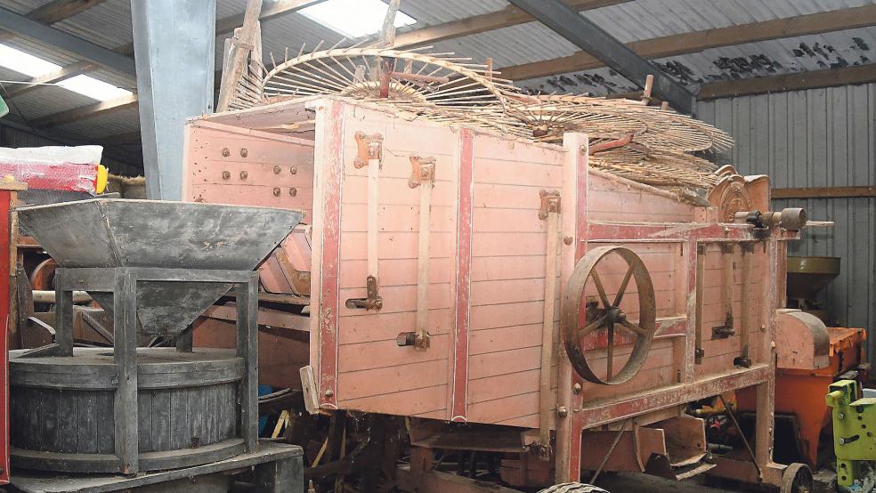 Eine der alten Dreschmaschinen.  © Fotos: Ubben