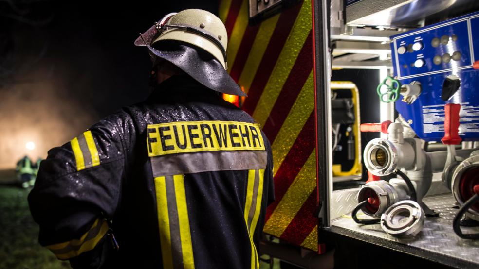 Lichterloh in Flammen standen zwei Altkleidercontainer in Neermoor. © Klemmer (Beispielbild)