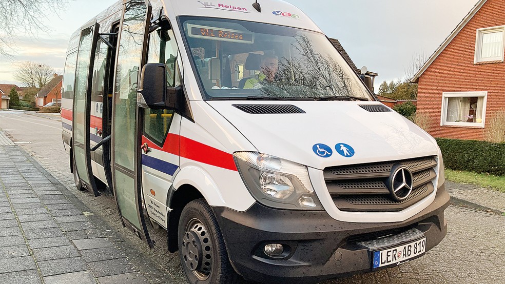 Mit den Fahrzeugen der Anrufbus GmbH wurden seit dem Projektstart im Jahr 1992 mehr als 1,5 Millionen Fahrgäste befördert. Seit 2007 gibt es das Angebot im gesamten Landkreis Leer und somit auch im Rheiderland.  © Archivfoto: Boelmann
