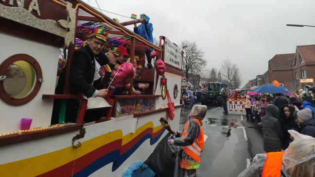 10.000 Schaulustige beim Karnevalsumzug