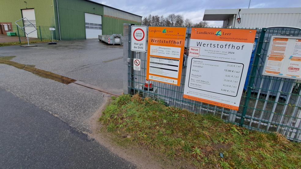 Auch der Wertstoffhof in Möhlenwarf (Archivbild) wird ab dem 1. März wieder länger geöffnet sein für Anlieferungen. © Szyska (Archivbild)
