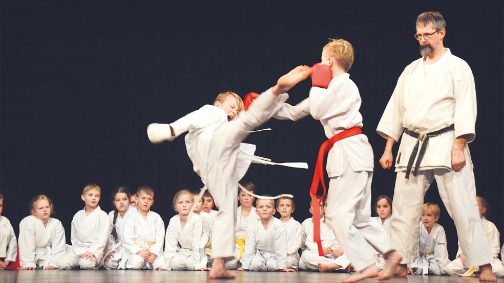 Die Neuauflage der Sportgala des TuS Weener war ein Erfolg. © Foto: Himstedt