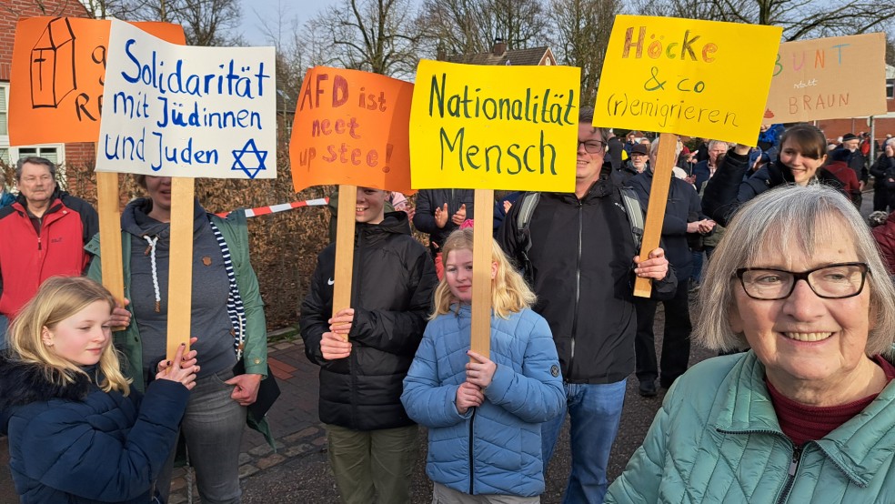 Die Kundgebung am 10. Februar auf dem Vogelsang-Platz in Weener soll kein Strohfeuer bleiben. © Szyska