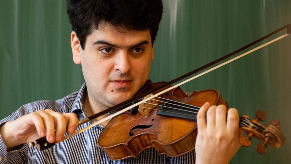 Ein Konzert mit dem Geiger Michael Barenboim am 2. Juli in der Kirche in Reepsholt gehört zu den diesjährigen Höhepunkten. © Michael (dpa)
