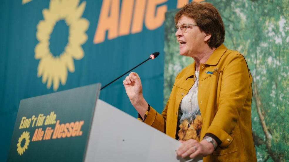 »Wir sehen, wie aus Hass und Hetze immer öfter Taten werden«, sagt Meta Janssen-Kucz. »Und auch deshalb muss jede rechtsextreme Straftat als Angriff auf die Demokratie und unsere wertebasierte Grundordnung gewertet werden.« © Spata (dpa)