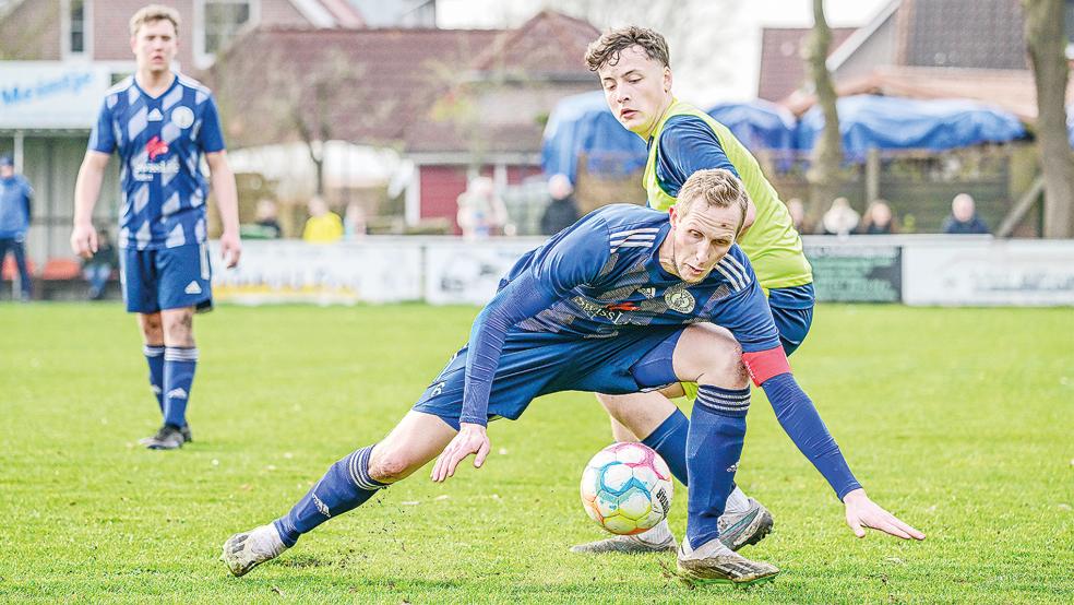 Gerd Siemens (vorne) war der Pechvogel beim 0:2.  © Foto: Bruins