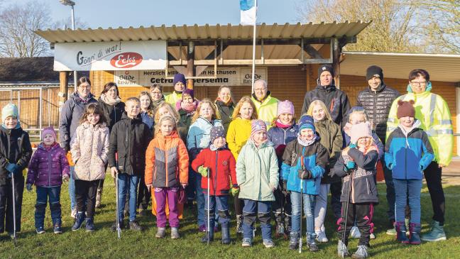 Säckeweise Müll und allerlei Unrat in der freien Natur gesammelt