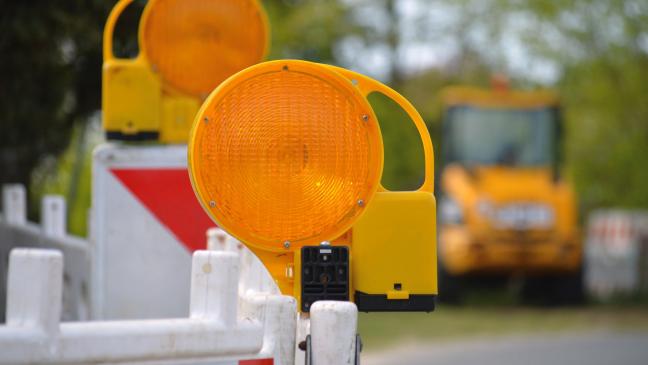 Autobahn-Auffahrt für Reparatur gesperrt