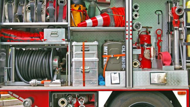 Lampe mit Kerze darin löst Brand aus